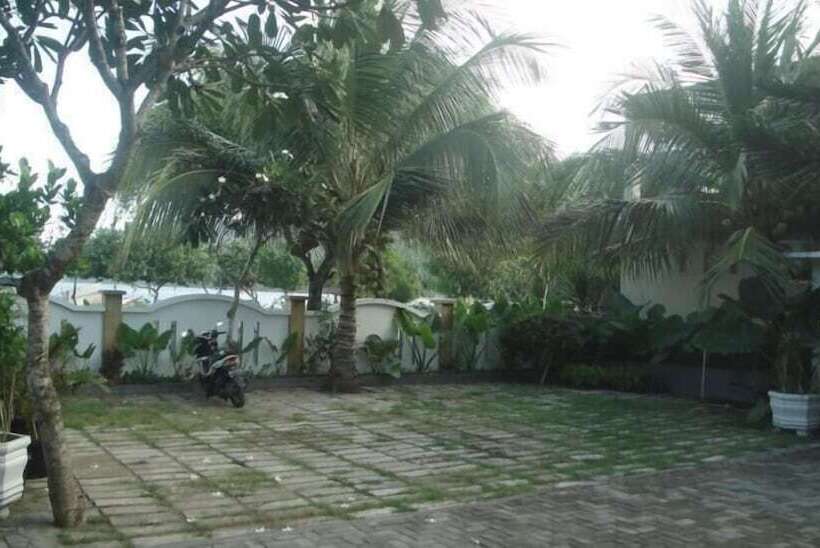 فندق Friends Beach