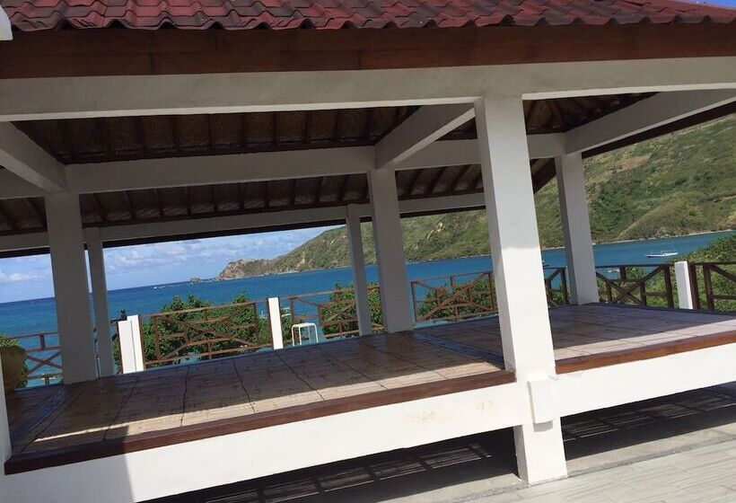 فندق Friends Beach