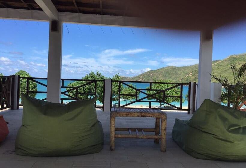 فندق Friends Beach