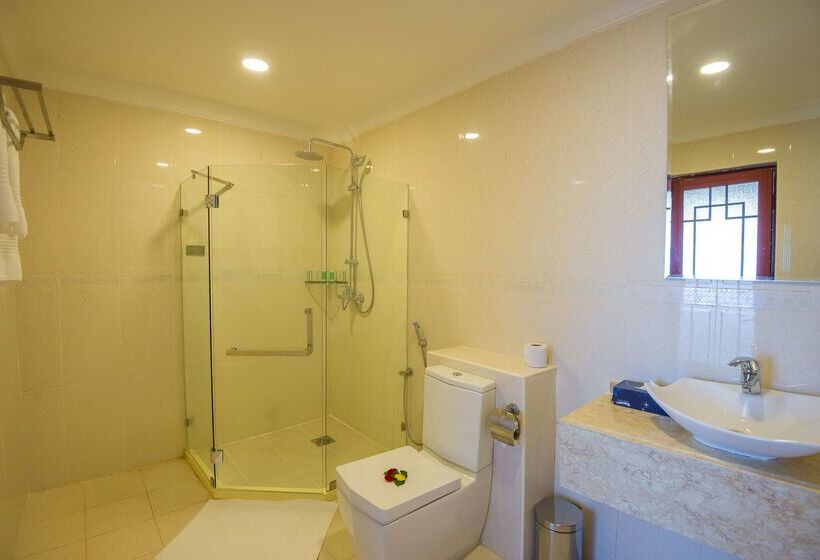 酒店 Golden Tulip Zanzibar Resort