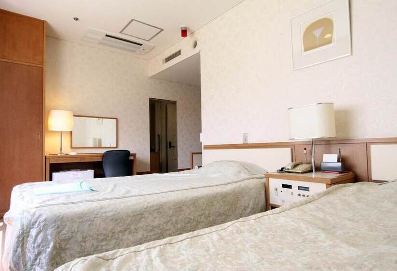 Отель Hiroshima Sunplaza