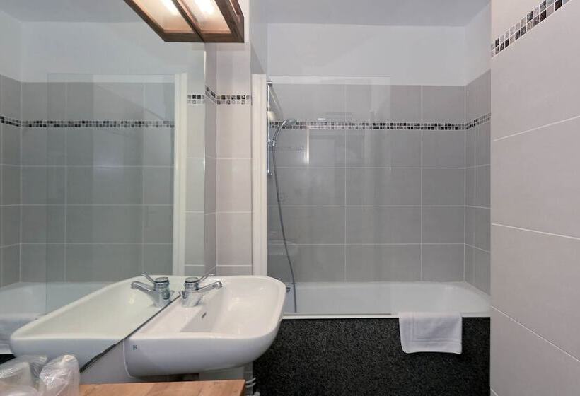 בית מלון כפרי Hôtel La Randonnée