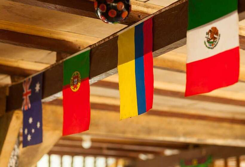 فندق Indra Valley Inn Bukit Lawang