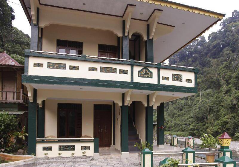 فندق Indra Valley Inn Bukit Lawang