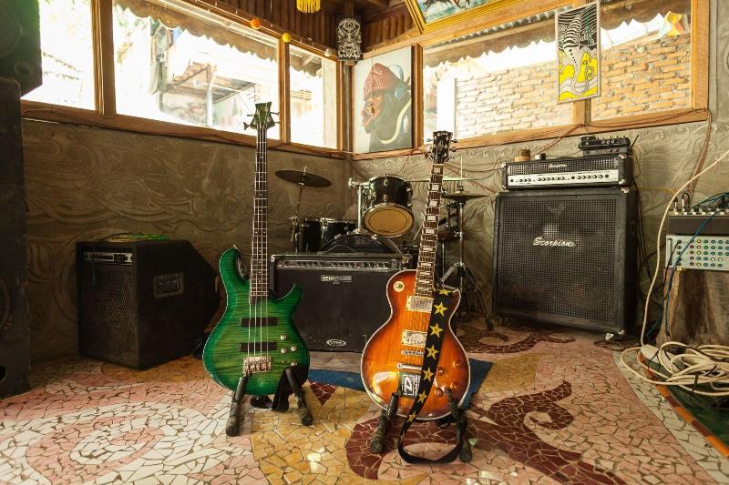 فندق Indra Valley Inn Bukit Lawang