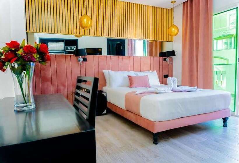 هتل Les Ambassadeurs