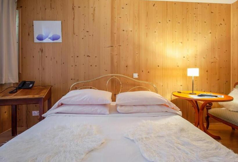 Отель La Ferme De Thoudiere