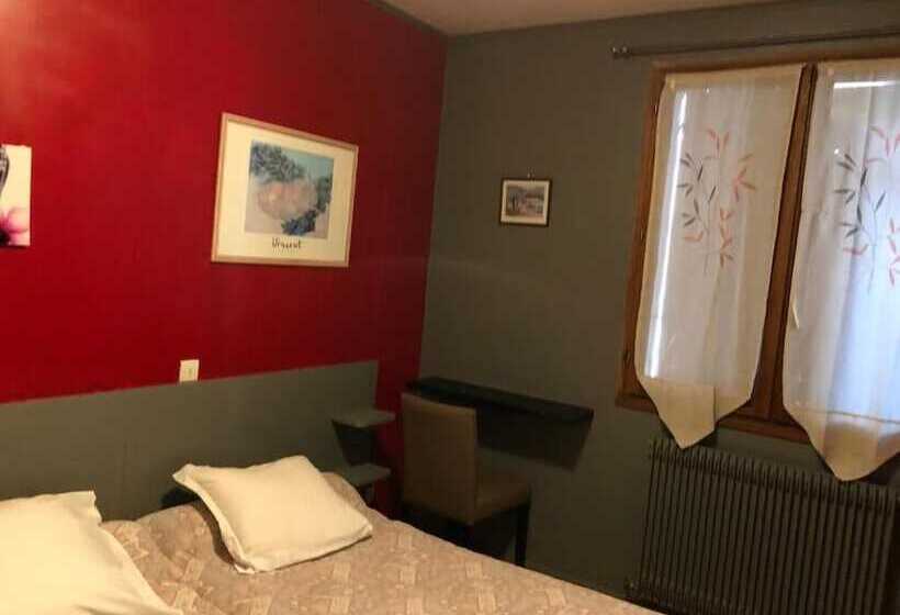 בית מלון כפרי La Trinite