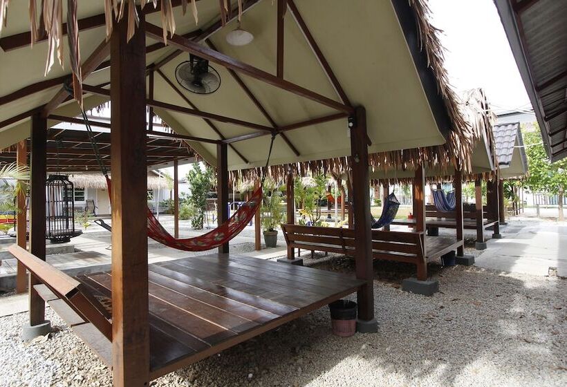 Отель Lavigo Resort