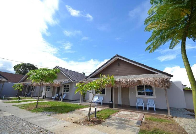 Отель Lavigo Resort