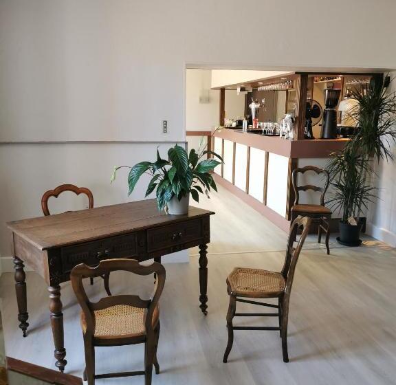 فندق Le P'tit Bouchon