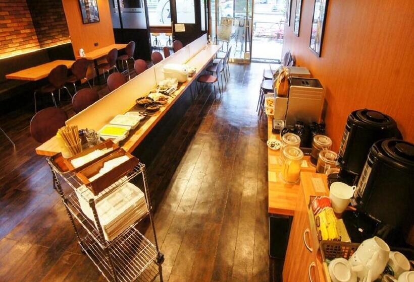 בית מלון כפרי Livemax Kasai Ekimae