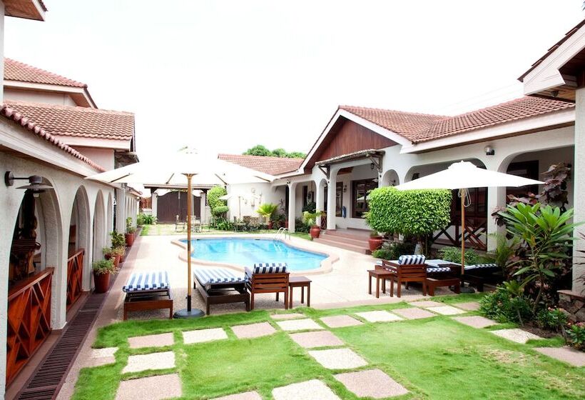 فندق Mahogany Lodge, Cantonments