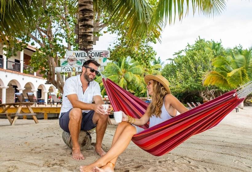 בית מלון כפרי Mariposa Belize Beach Resort