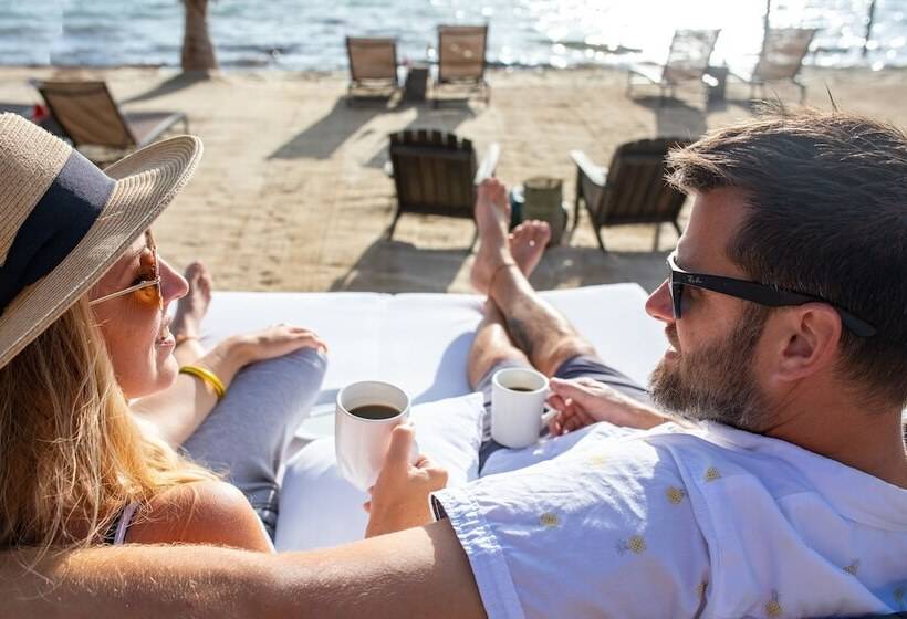 בית מלון כפרי Mariposa Belize Beach Resort