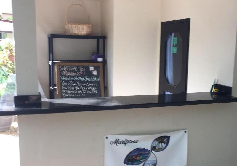 בית מלון כפרי Mariposa Belize Beach Resort