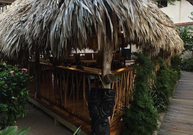 בית מלון כפרי Mariposa Belize Beach Resort