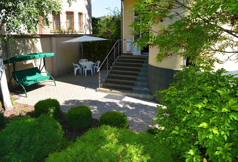 هتل Mini Chisinau