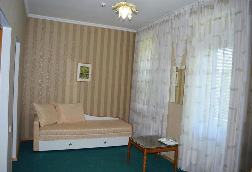 هتل Mini Chisinau