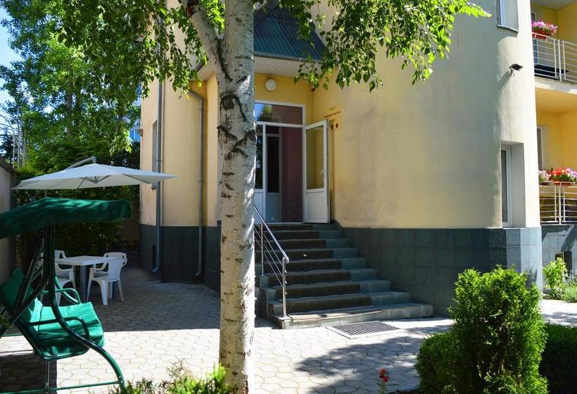 هتل Mini Chisinau