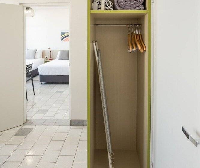 هتل Nightcap At Emerald Star