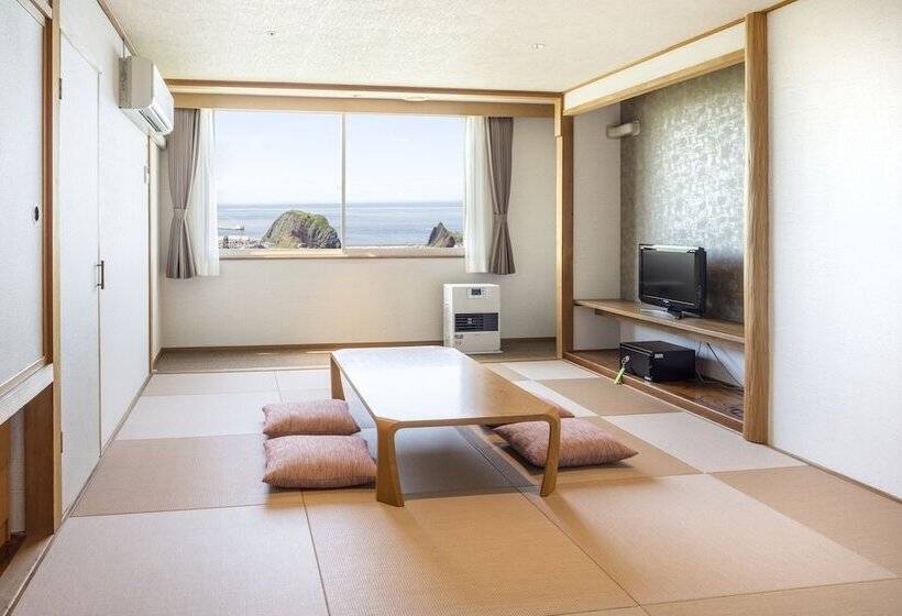 ホテル Shiretoko Yuhi No Ataruie Onsen Hostel