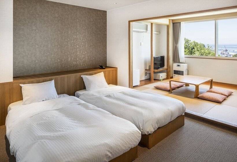 ホテル Shiretoko Yuhi No Ataruie Onsen Hostel