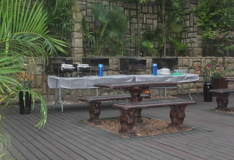 ホテル Shonalanga Lodge