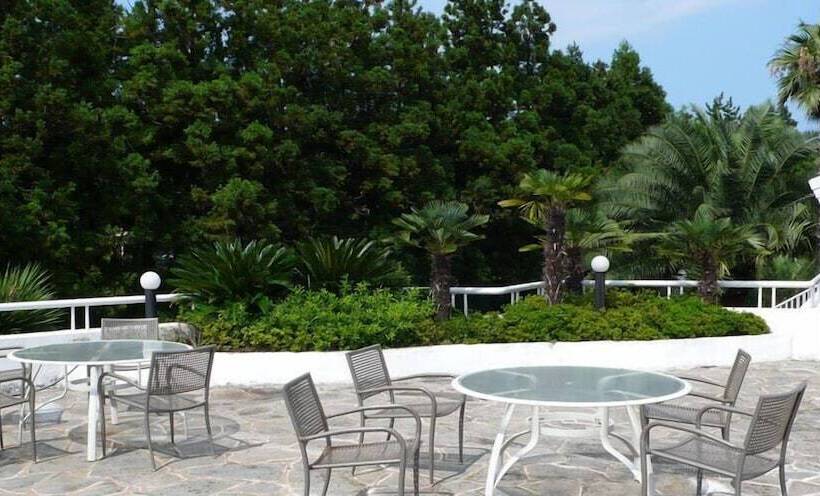 هتل Springhill Resort