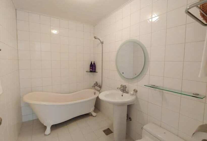 هتل Springhill Resort