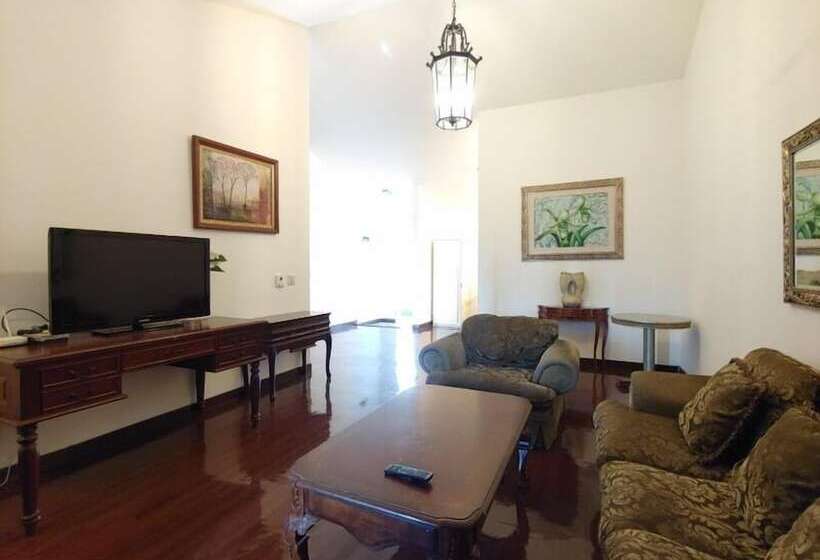 هتل Springhill Resort