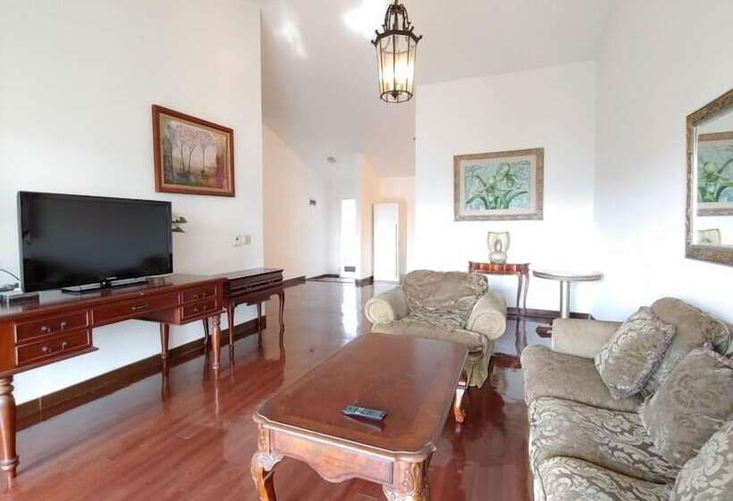 هتل Springhill Resort