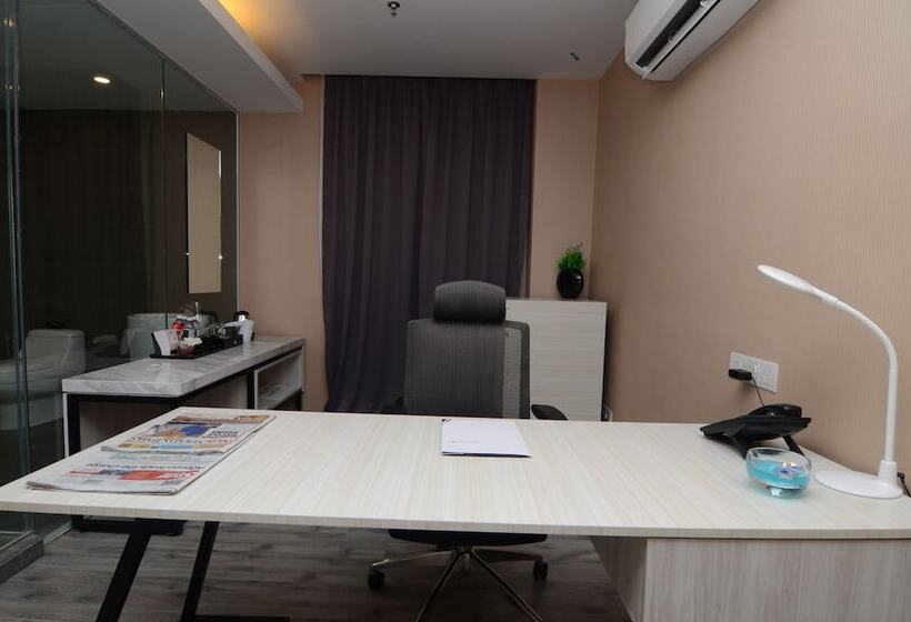The Leverage Business Hotel Skudai