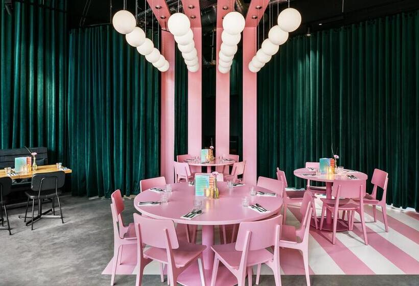 هتل The Social Hub Groningen