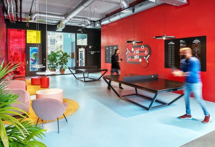 هتل The Social Hub Groningen