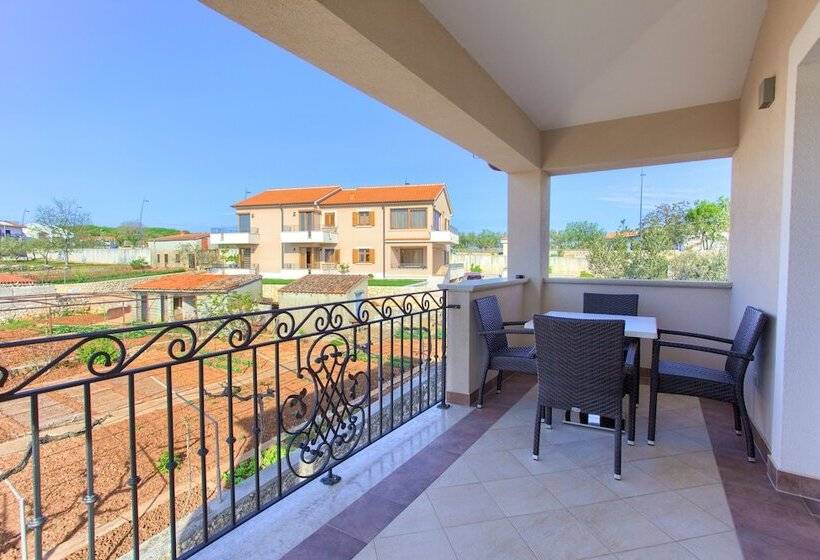 هتل Villa Margaret