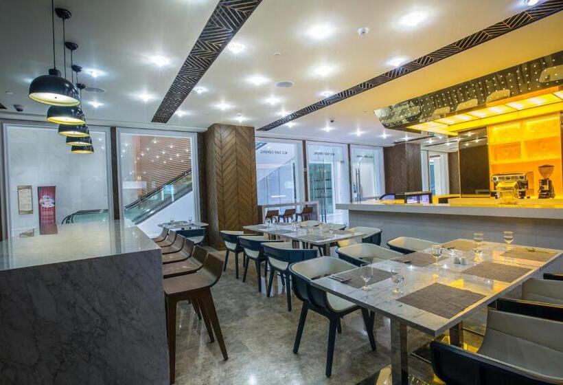 هتل Winford Resort And Casino Manila