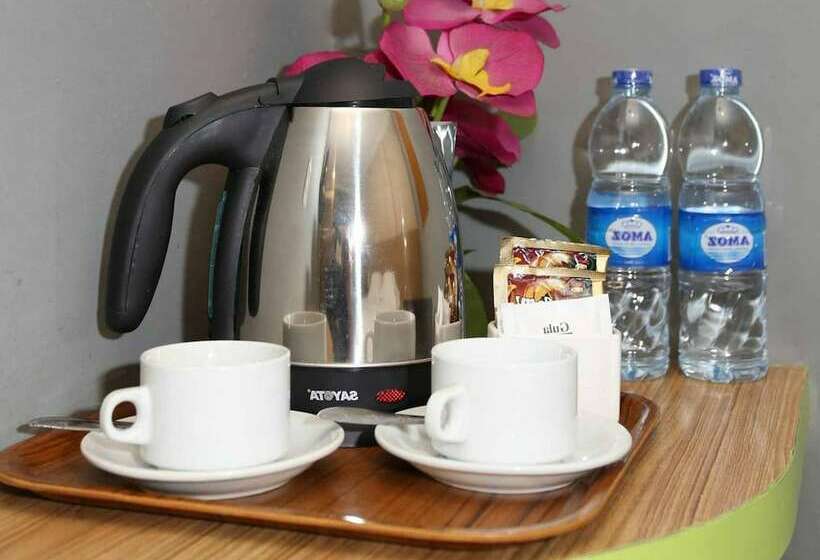 ホテル Wisma Sederhana Mitra Reddoorz