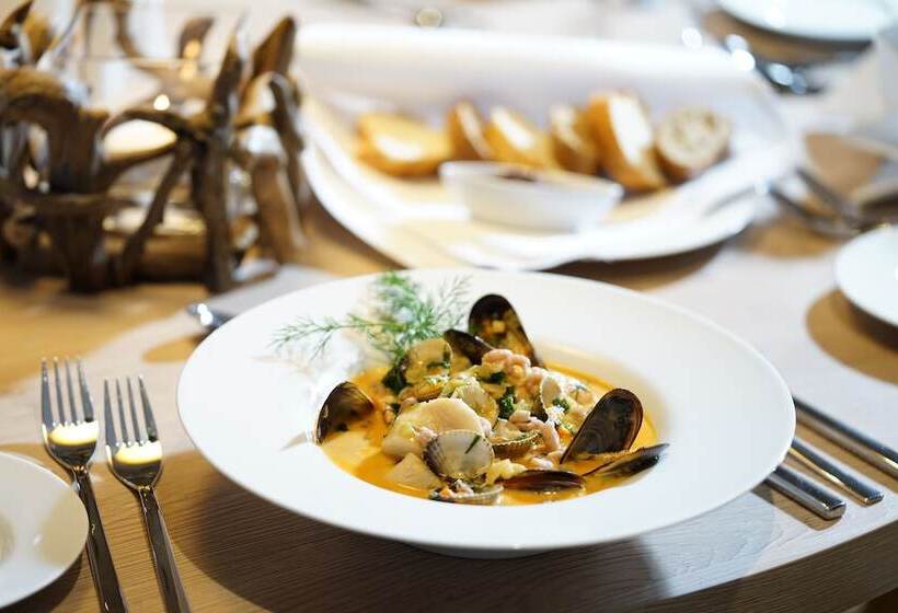 Отель Wonnemar Resort