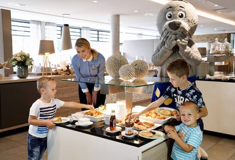 Отель Wonnemar Resort