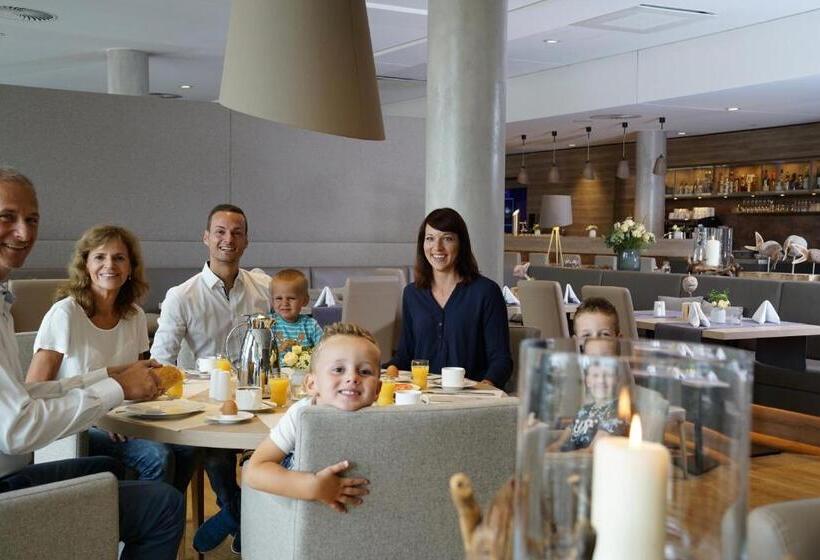 Отель Wonnemar Resort