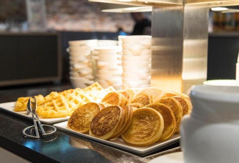 Отель Wonnemar Resort