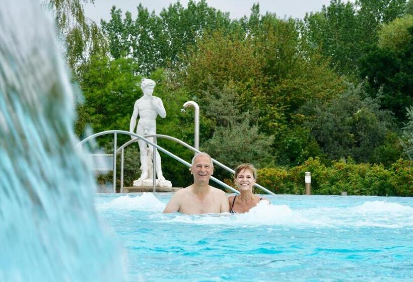 Отель Wonnemar Resort