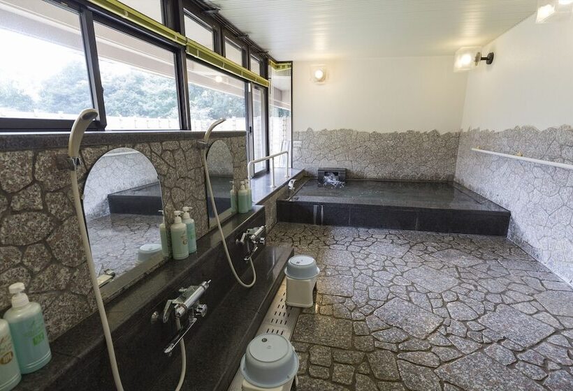 Inuyama International Youth Hostel