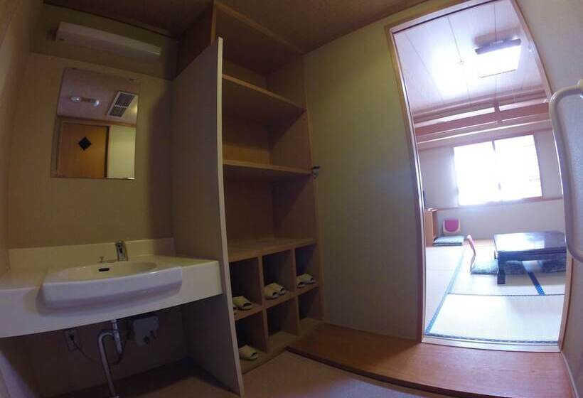 Inuyama International Youth Hostel