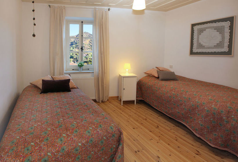 Kalopanayiotis Cottage