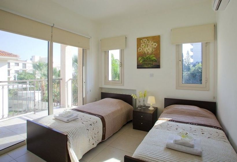 Michelle Pernera Villas