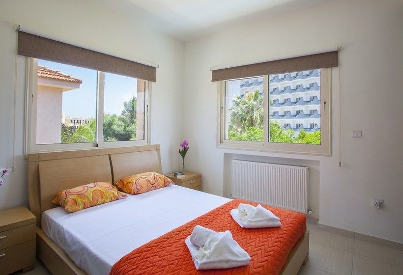 Michelle Pernera Villas