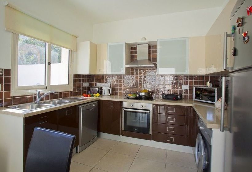 Michelle Pernera Villas