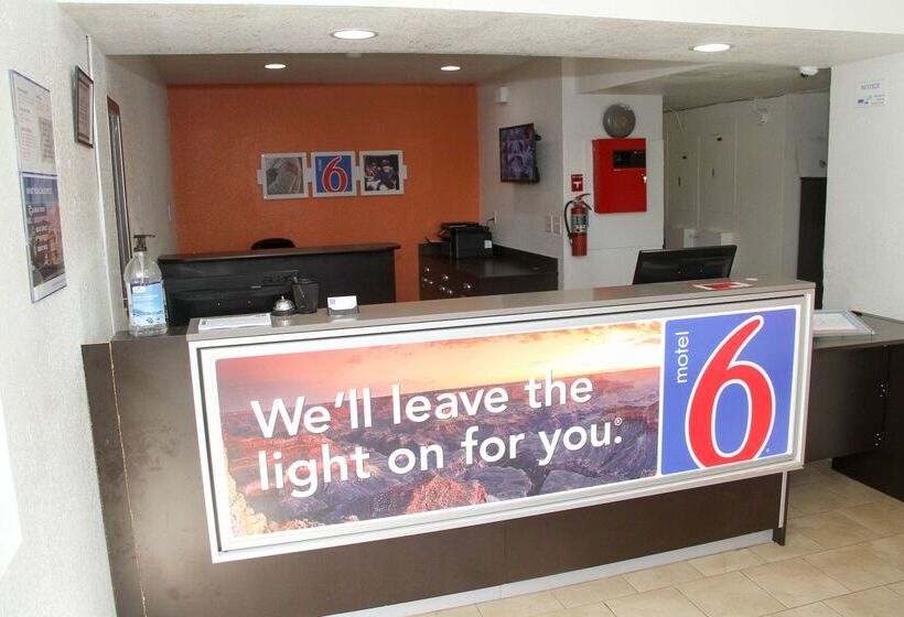 Motel 6 Lufkin, Tx